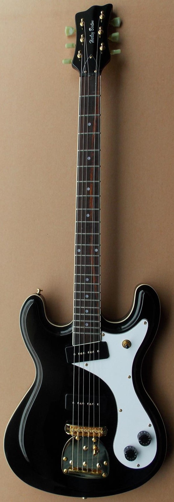 Harley Benton MR-63 Black Baritone tipo Eastwood Sidejack USATA
