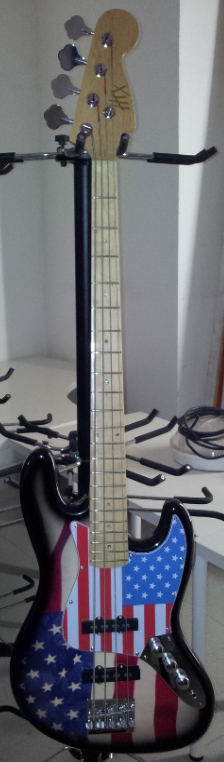 Basso elettrico HTX mod. Stelle e Strisce Basso elettrico HTX mod. Stelle e Strisce
